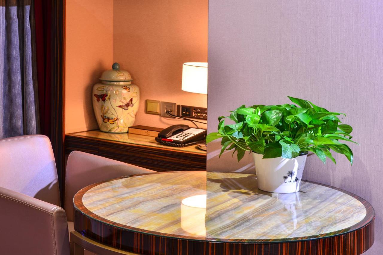 Отель Ramada Heze Экстерьер фото