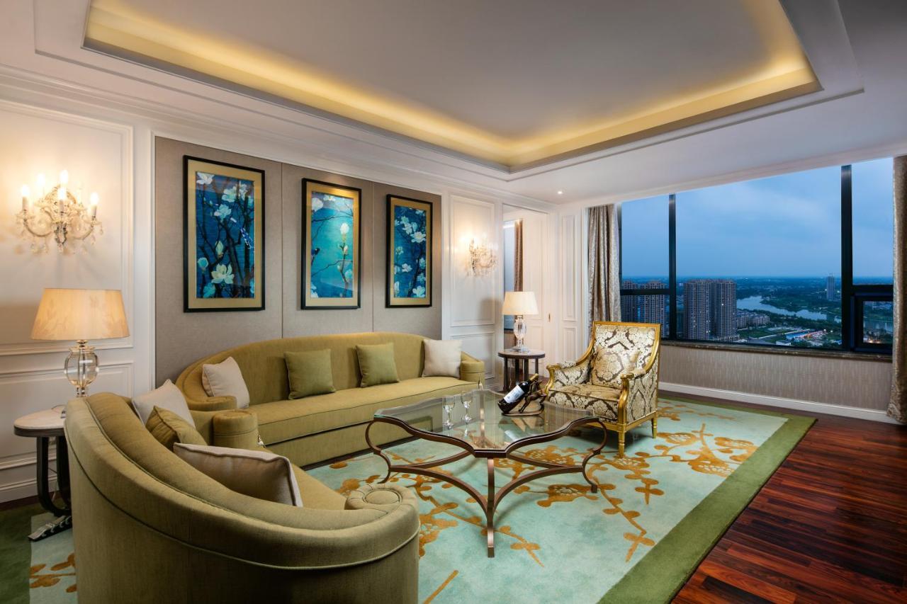 Отель Ramada Heze Экстерьер фото