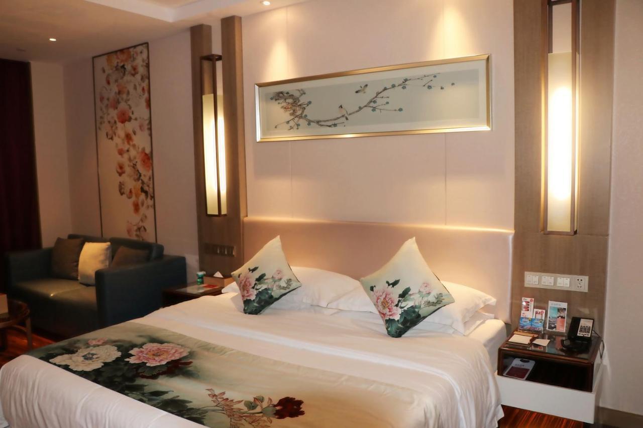 Отель Ramada Heze Экстерьер фото