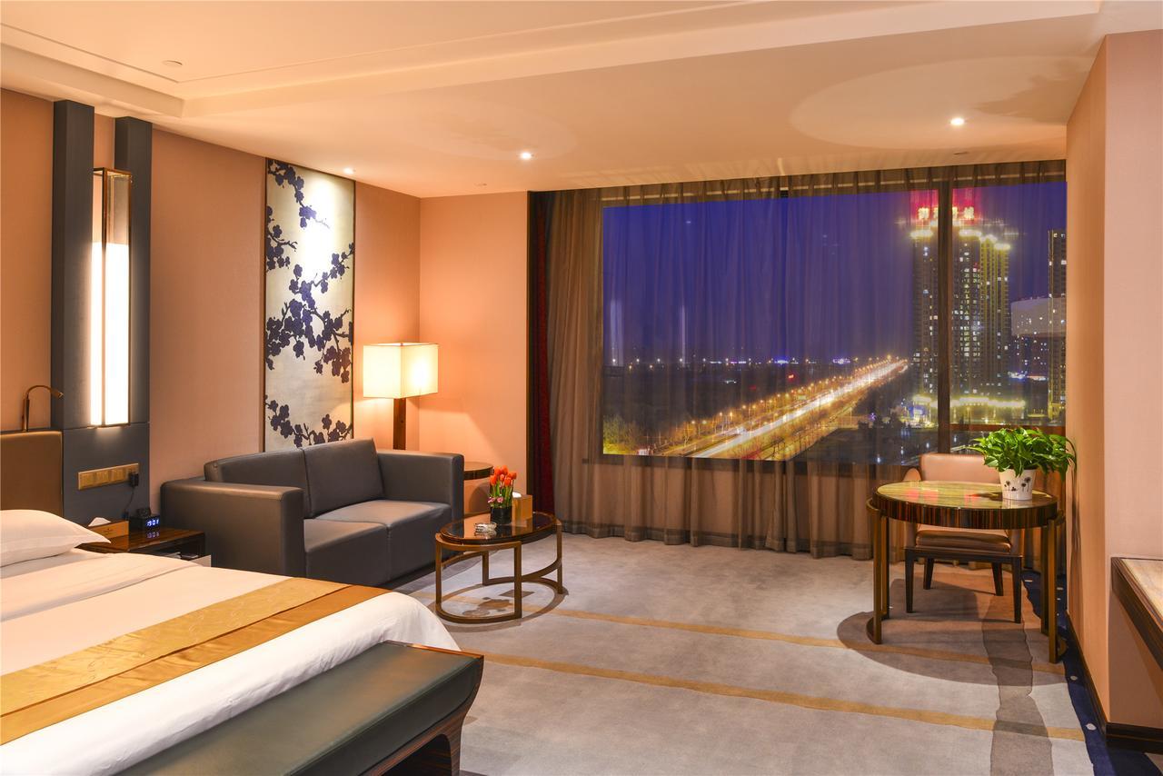 Отель Ramada Heze Экстерьер фото