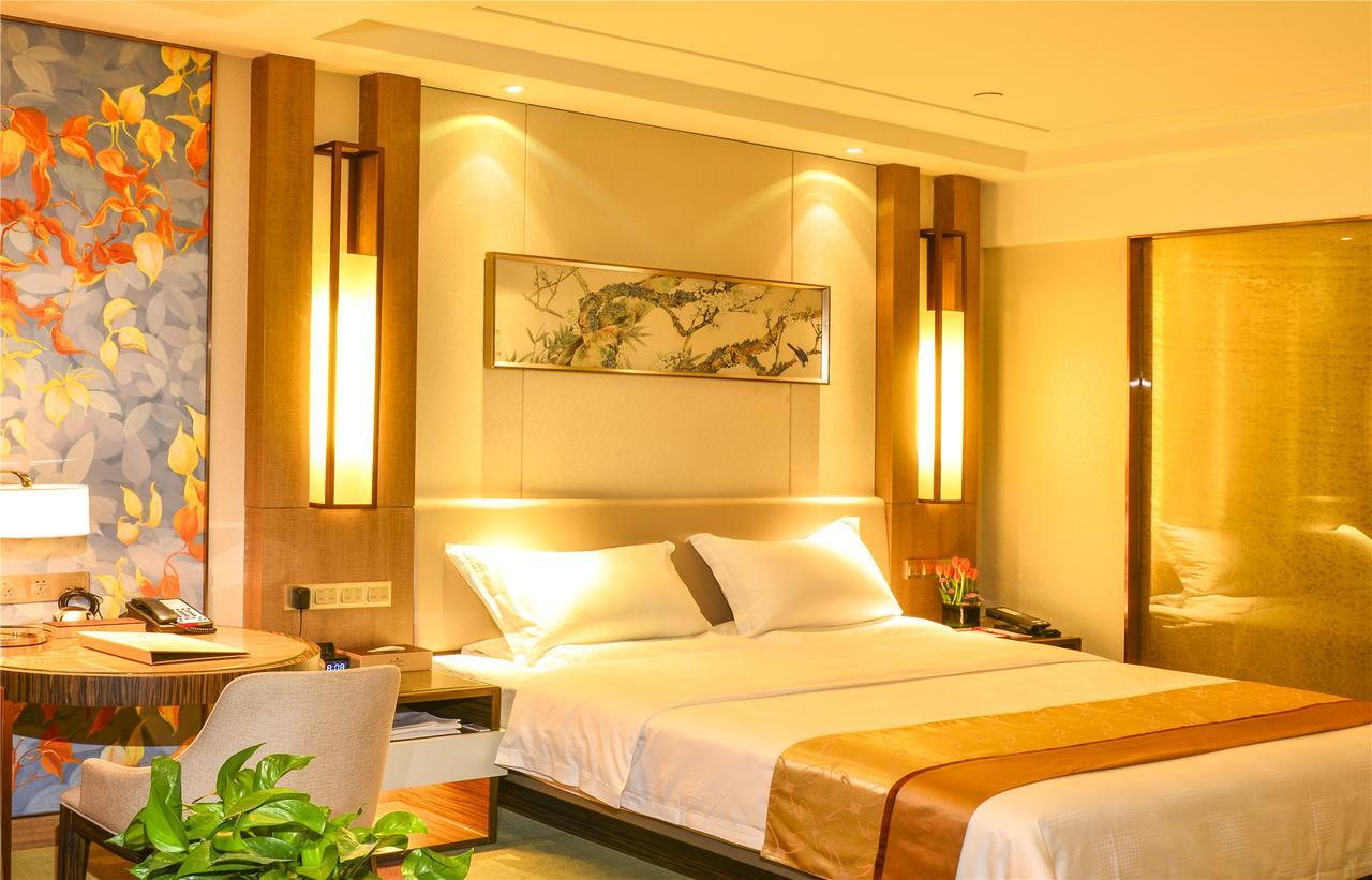 Отель Ramada Heze Экстерьер фото